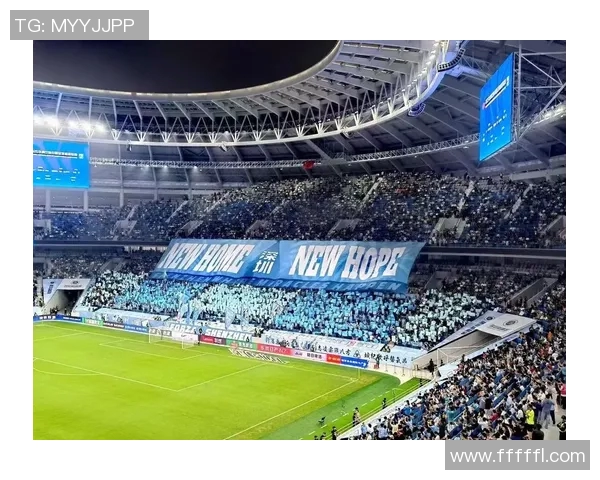 深圳足球队的速度变革引发热议探索新战术与球员培养的未来之路