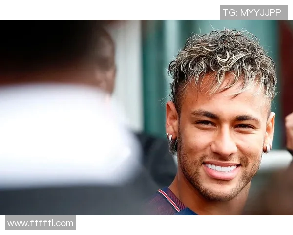 内马尔足球明星挂件热销让你随时随地感受足球魅力与激情 内马尔足球明星挂件热销让你随时随地感受足球魅力与激情