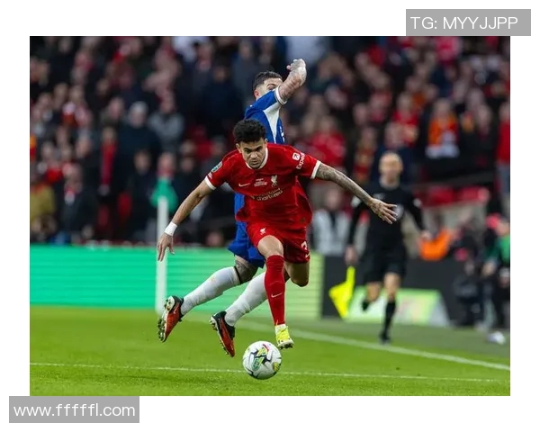 利物浦足球明星盘点及其在球队中的重要贡献与成就解析